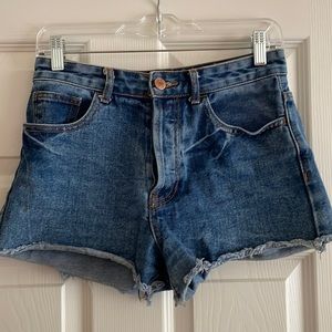 FOREVER 21 Distressed high rise jean shorts